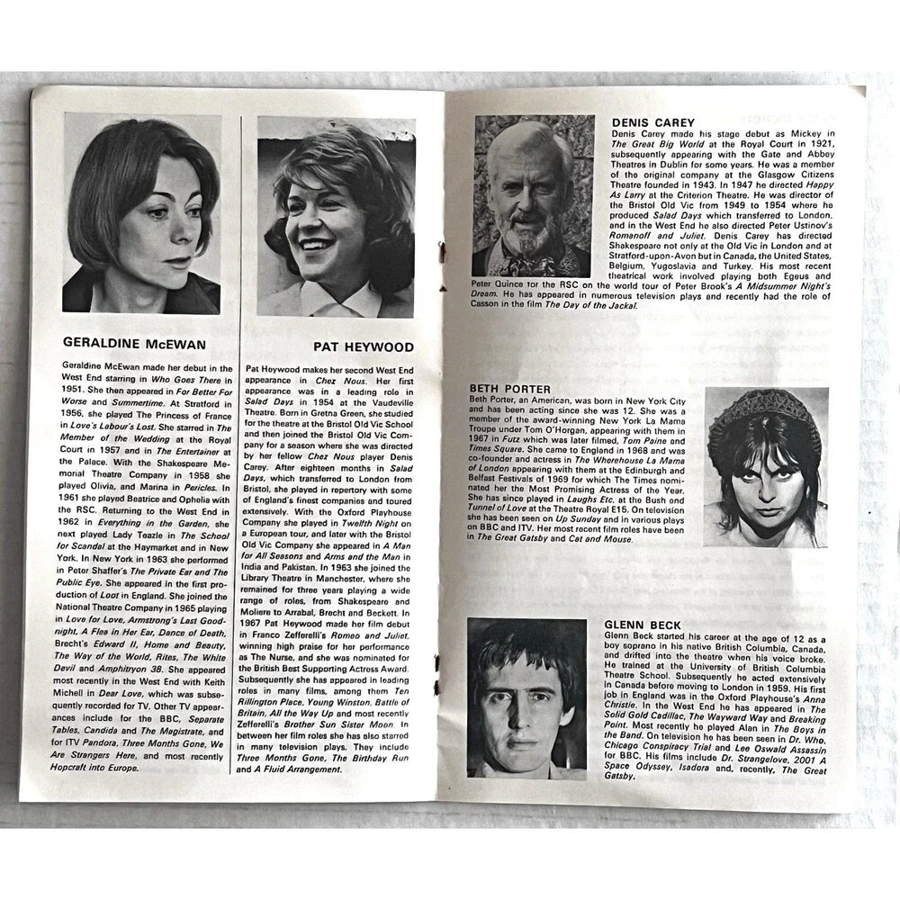 1974 Globe Theatre CHEZ NOUS Programme Albert Finney Denholm Elliott In London